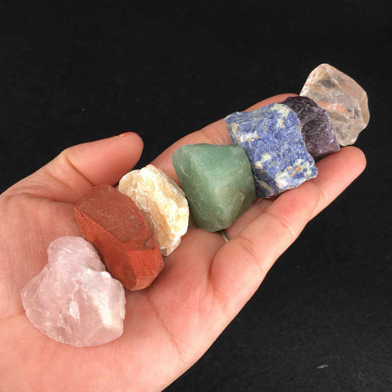 7 Stones Chakra Set Seven Medium Rough Natural Raw Crystal Kit & Pouch