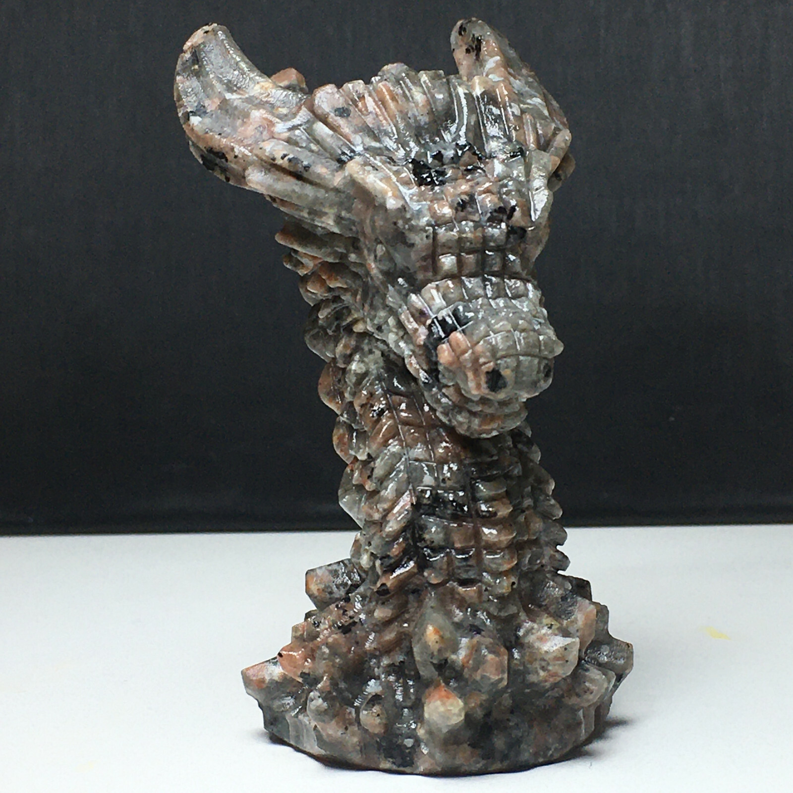 1PC Natural Crystal Specimen. Flame’s Stone. Hand-carved. Exquisite Dragon Head