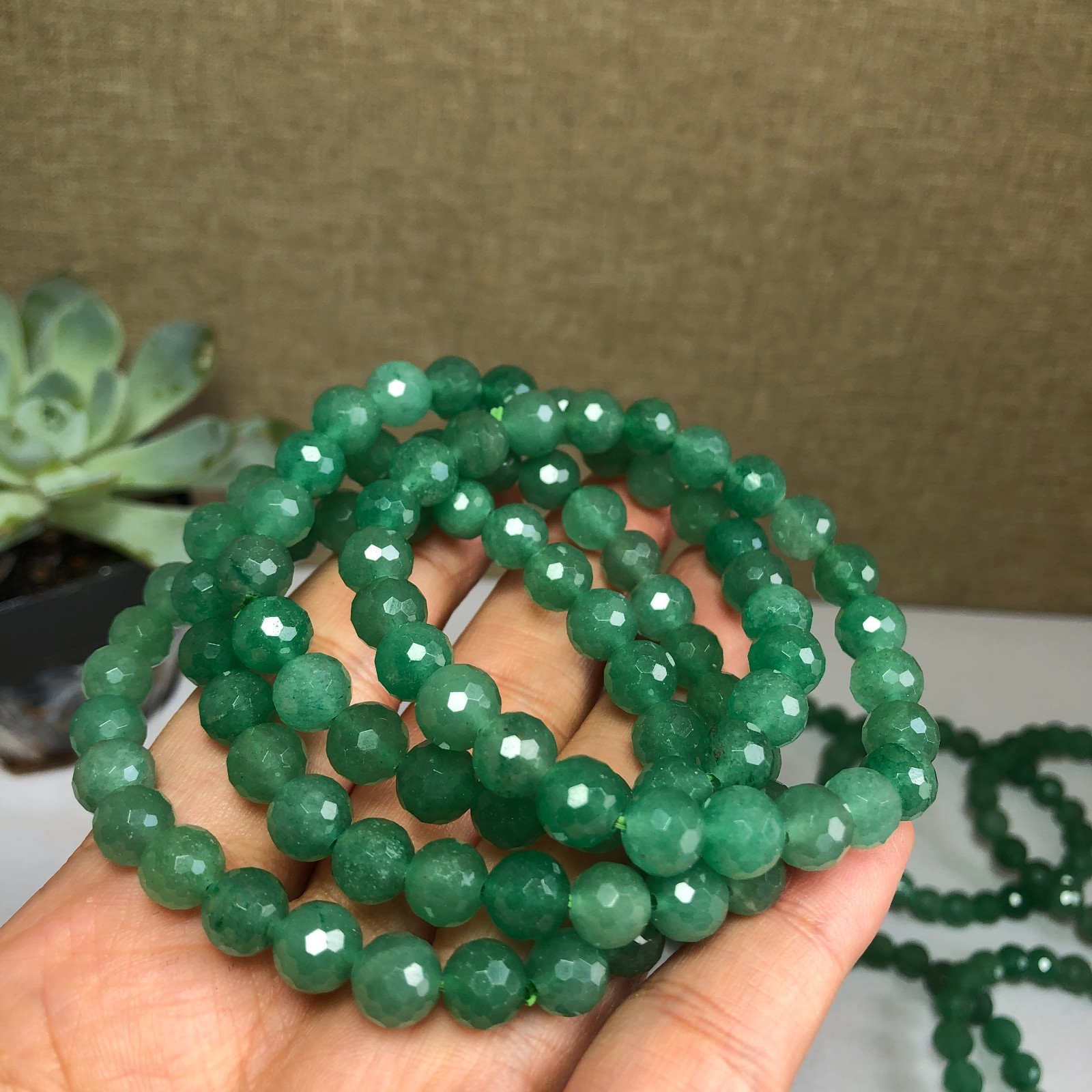 5Pcs Wholesal Natural Aventurine Quartz bracelets Crystal ball sphere facet 8mm