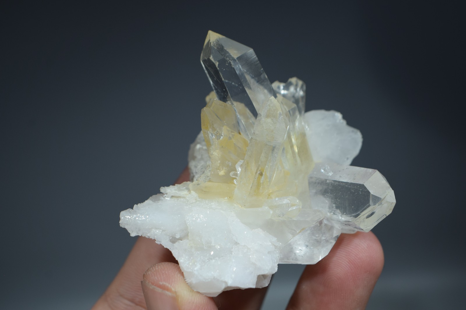 Natural Quartz Crystal Cluster Specimen 230g 88x80x30mm Collector Display