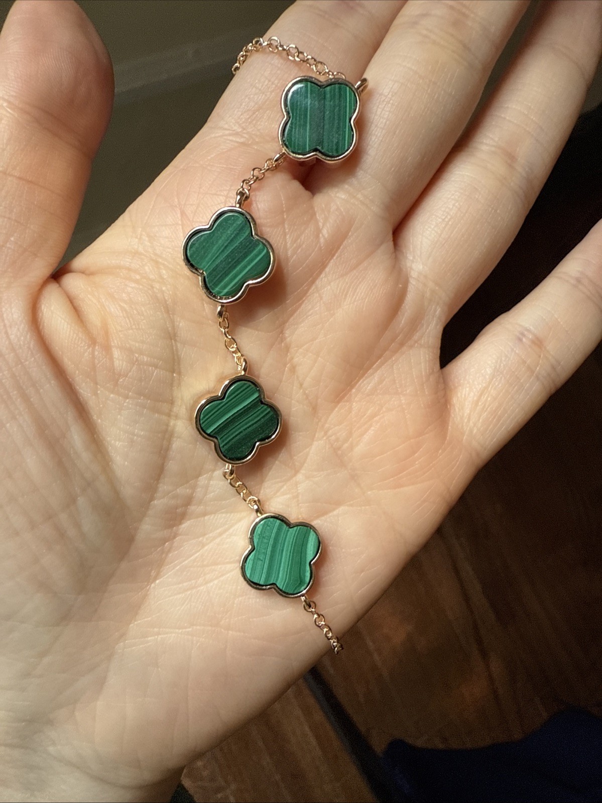 Natural malachite four-leaf clover bracelet with gold-plated chain