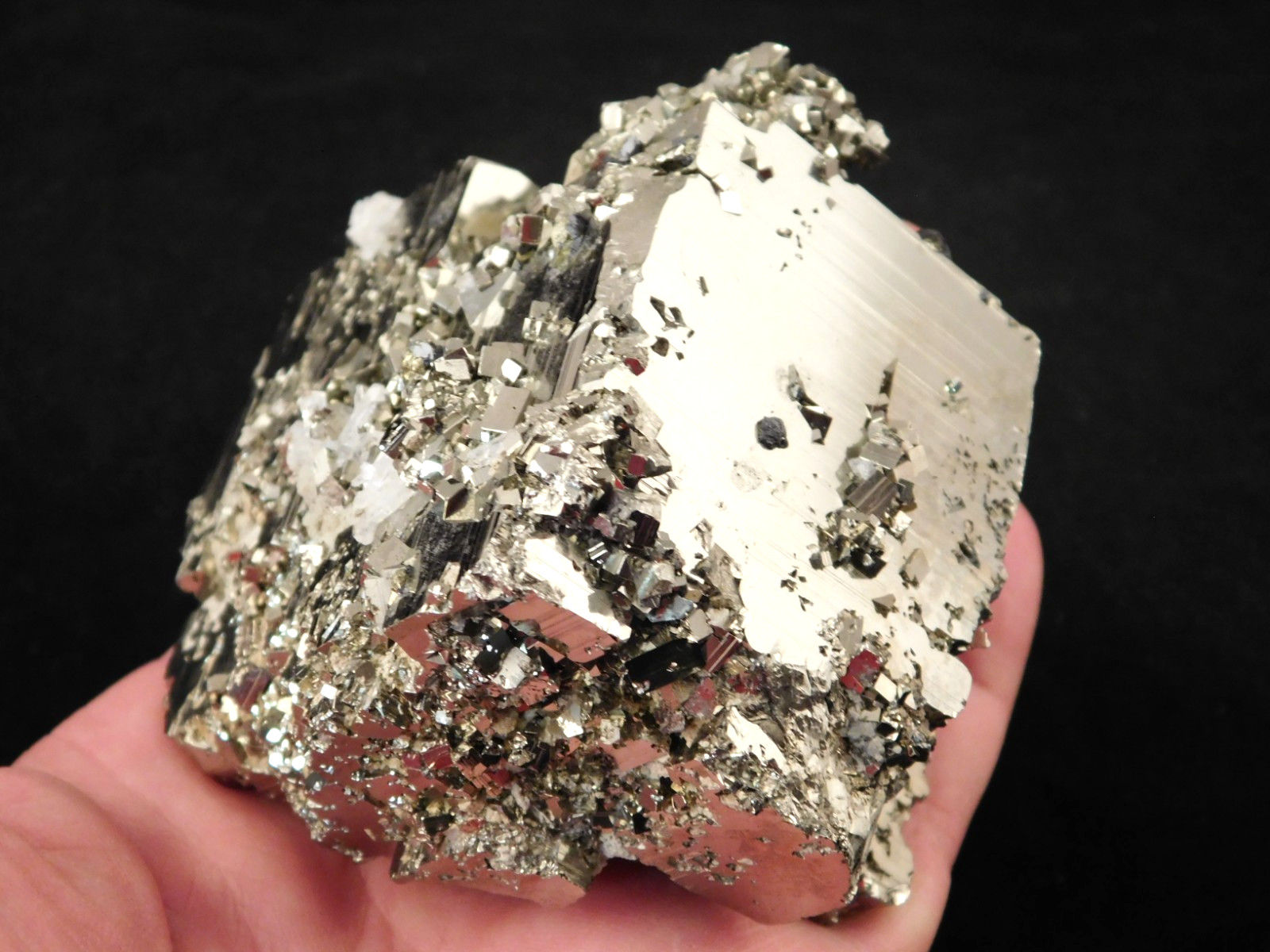 wOw BIG! AAA Pyrite CUBE Cluster 100% Natural Peru 825gr