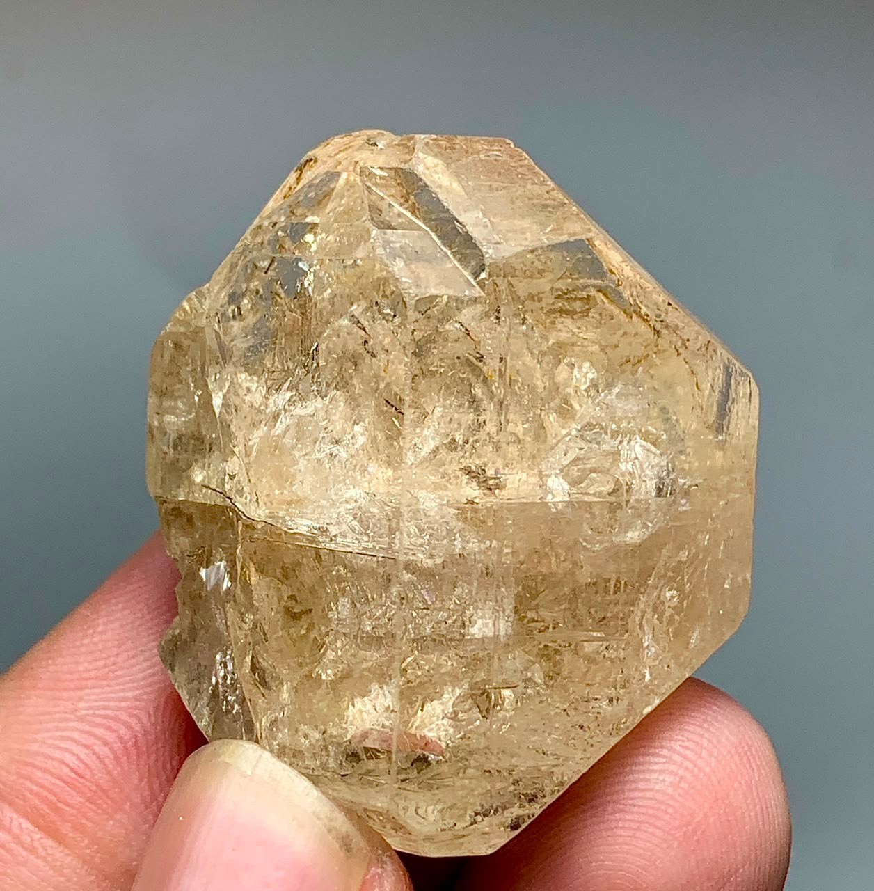 Top Quality Topaz Crystal from Pakistan 152 Carat