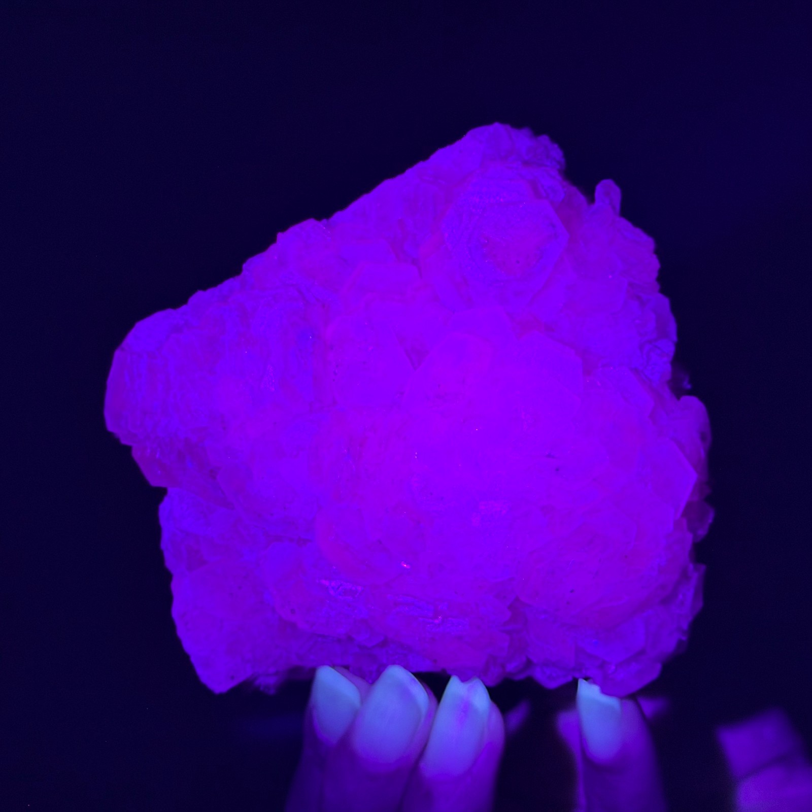 493G Natural String of Copper Coins Calcite/Fluorescent Glow Under UV Light