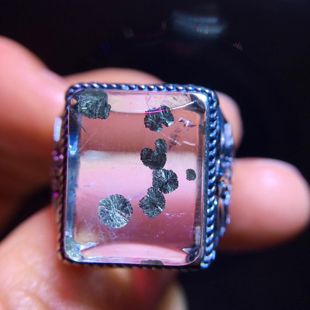 Full bezel brass ring
