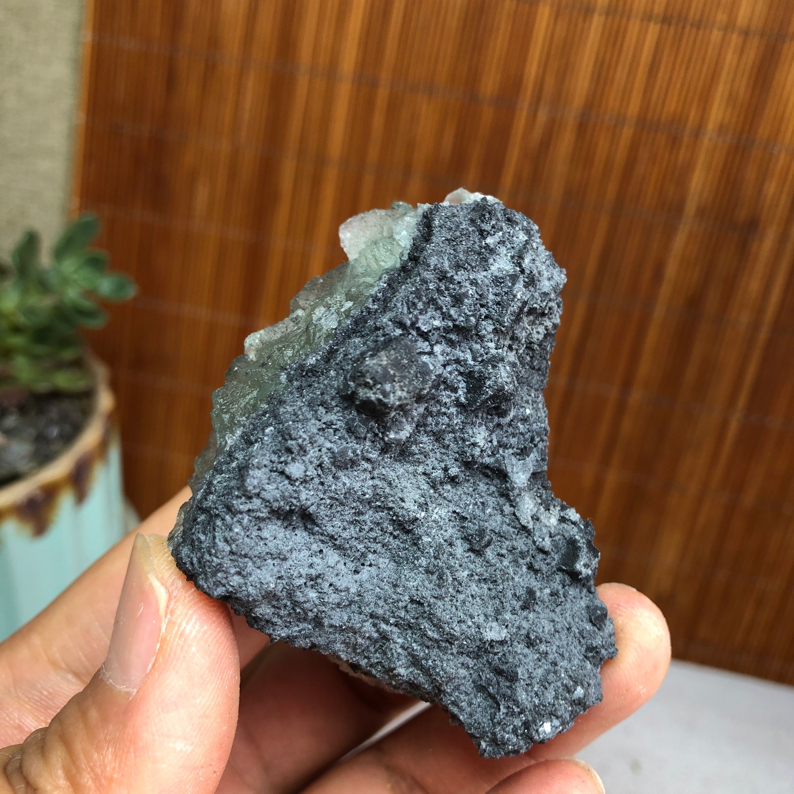 61-42-30mm Rare Natural Green Calcite fluorite Mineral Specimen 85g A6126
