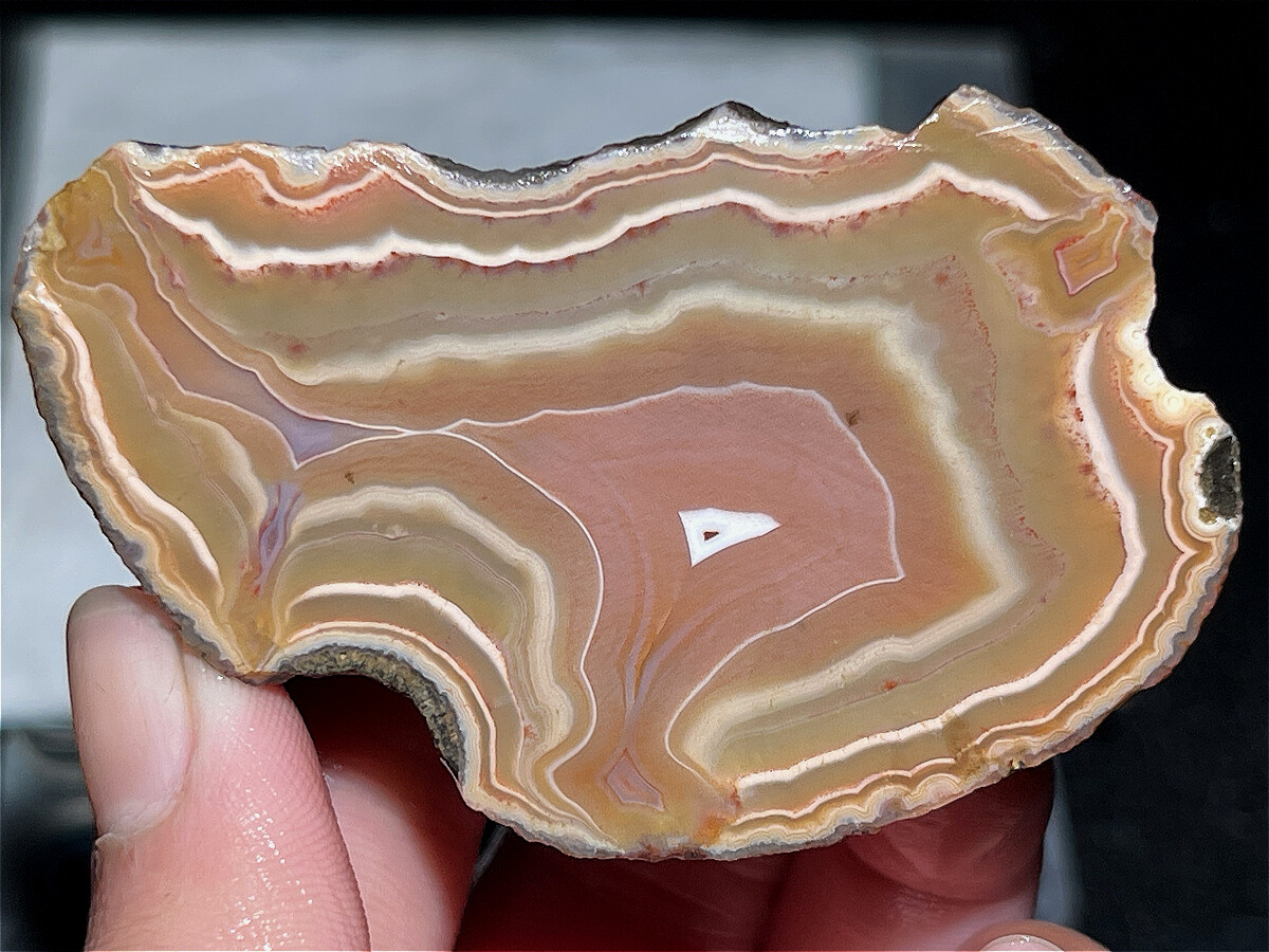 Half Rough Agate ore crystal Achat Nodule Chinese bloody battle Agate 72g B072