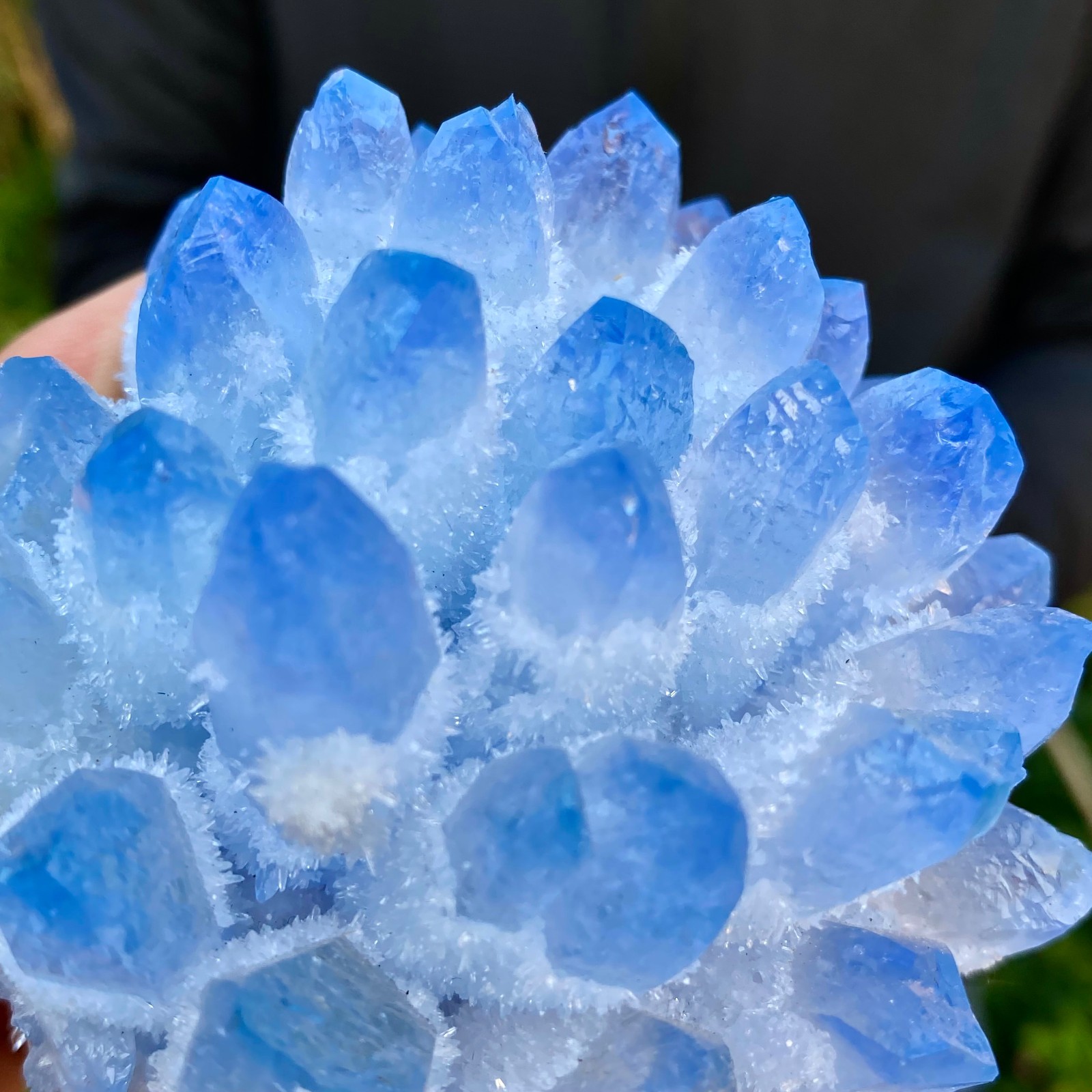 404G New Find blue Phantom Quartz Crystal Cluster Mineral Specimen Healing