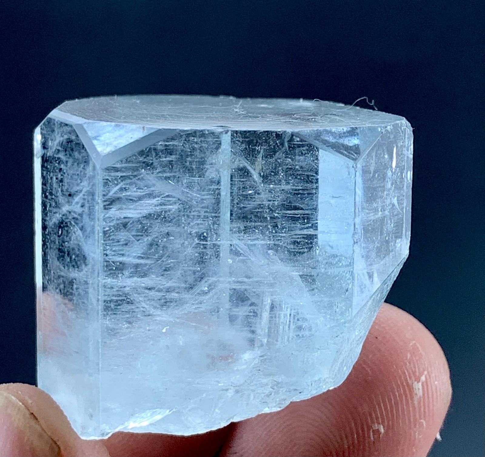146Carat Top Quality Aquamarine Crystal From Skardu Pakistan.Rare Color