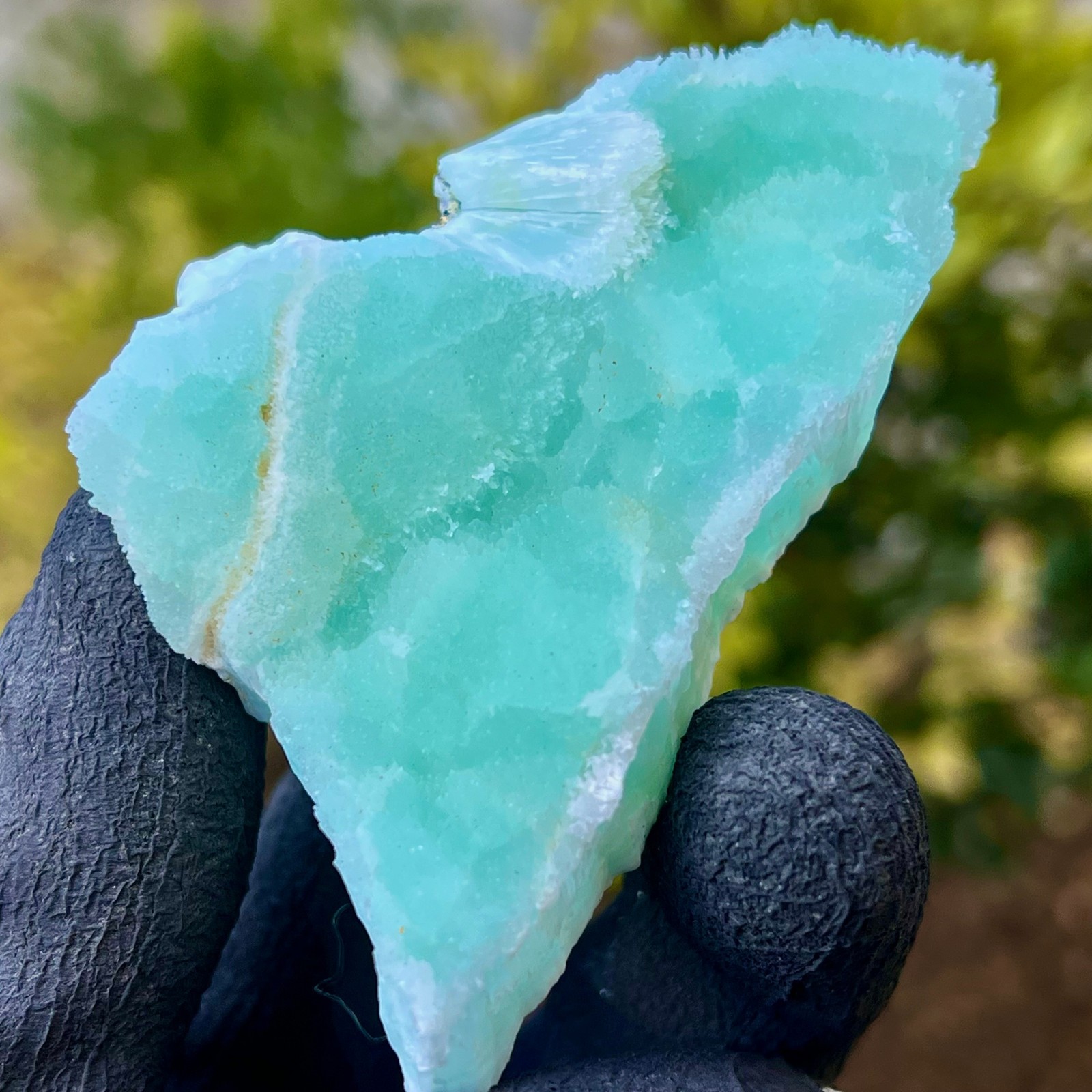 104g Natural beautiful blue texture stone mineral sample quartz crystal