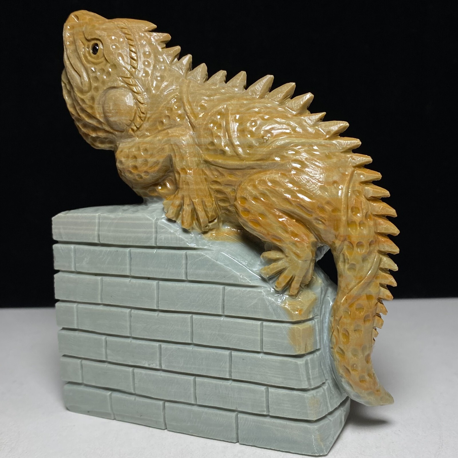 Natural Crystal Quartz Mineral Specimen Songhua Stone Handcarved Lizard Gift