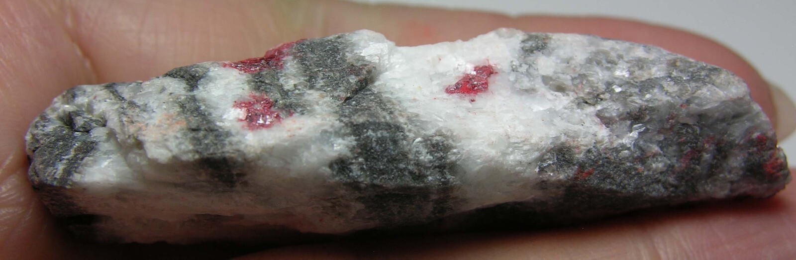 #9 China 162.25ct 100% Natural Cinnabar Rough in Matrix Specimen 32.40g 62.00mm