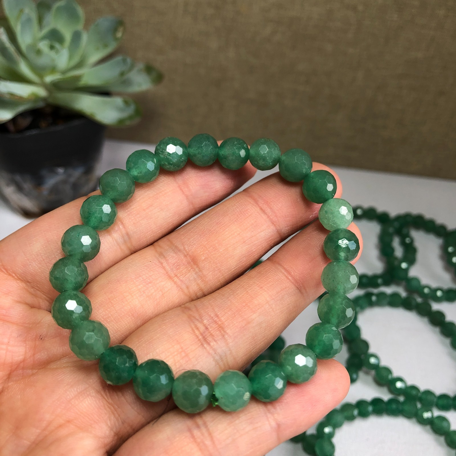 5Pcs Wholesal Natural Aventurine Quartz bracelets Crystal ball sphere facet 8mm