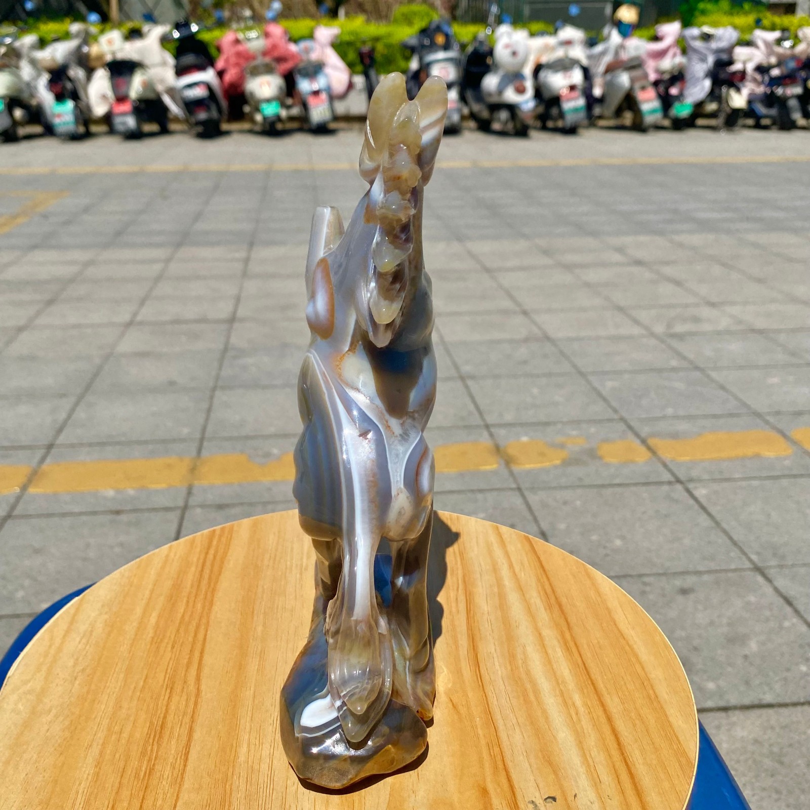 1.96LB Natural Agate Carved Horse Figurine, Exquisite Hand Carved Gemstone Statu