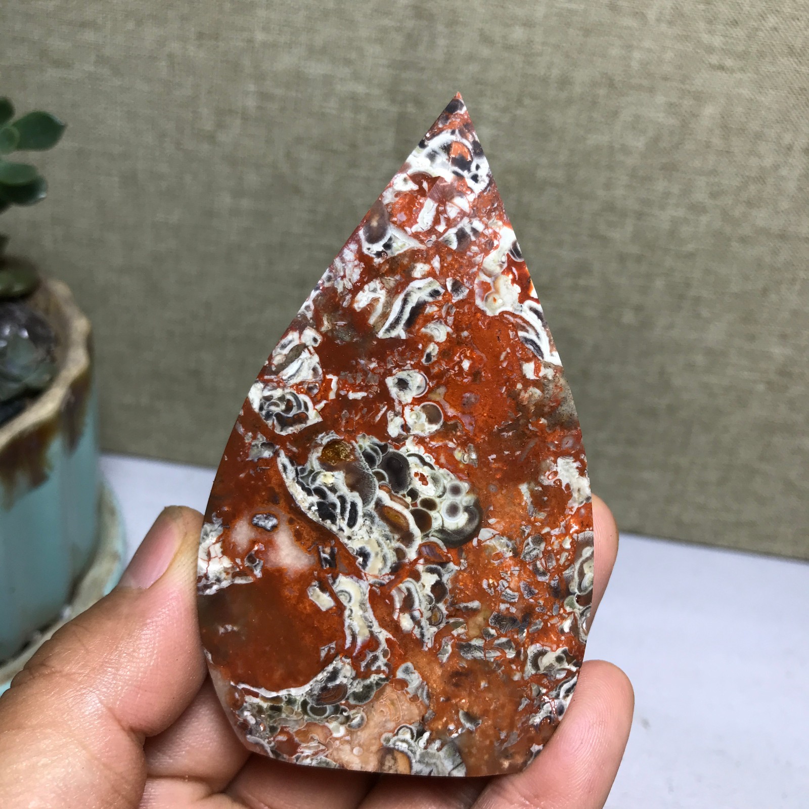 Natural Indonesian Bloodstone agate point leaf Crystal specimens 89g A5164