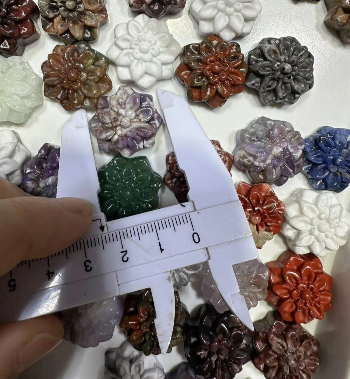 5pc Natural Mix Quartz Carved Flower Skull Crystal Reiki Healing Gem Random
