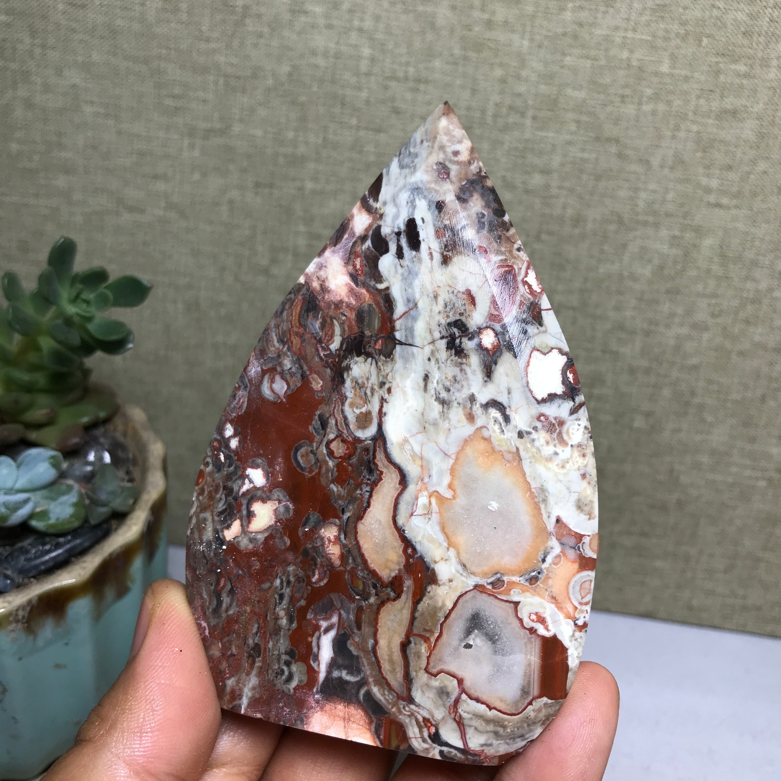Natural Indonesian Bloodstone agate point leaf Crystal specimens 148g A5159