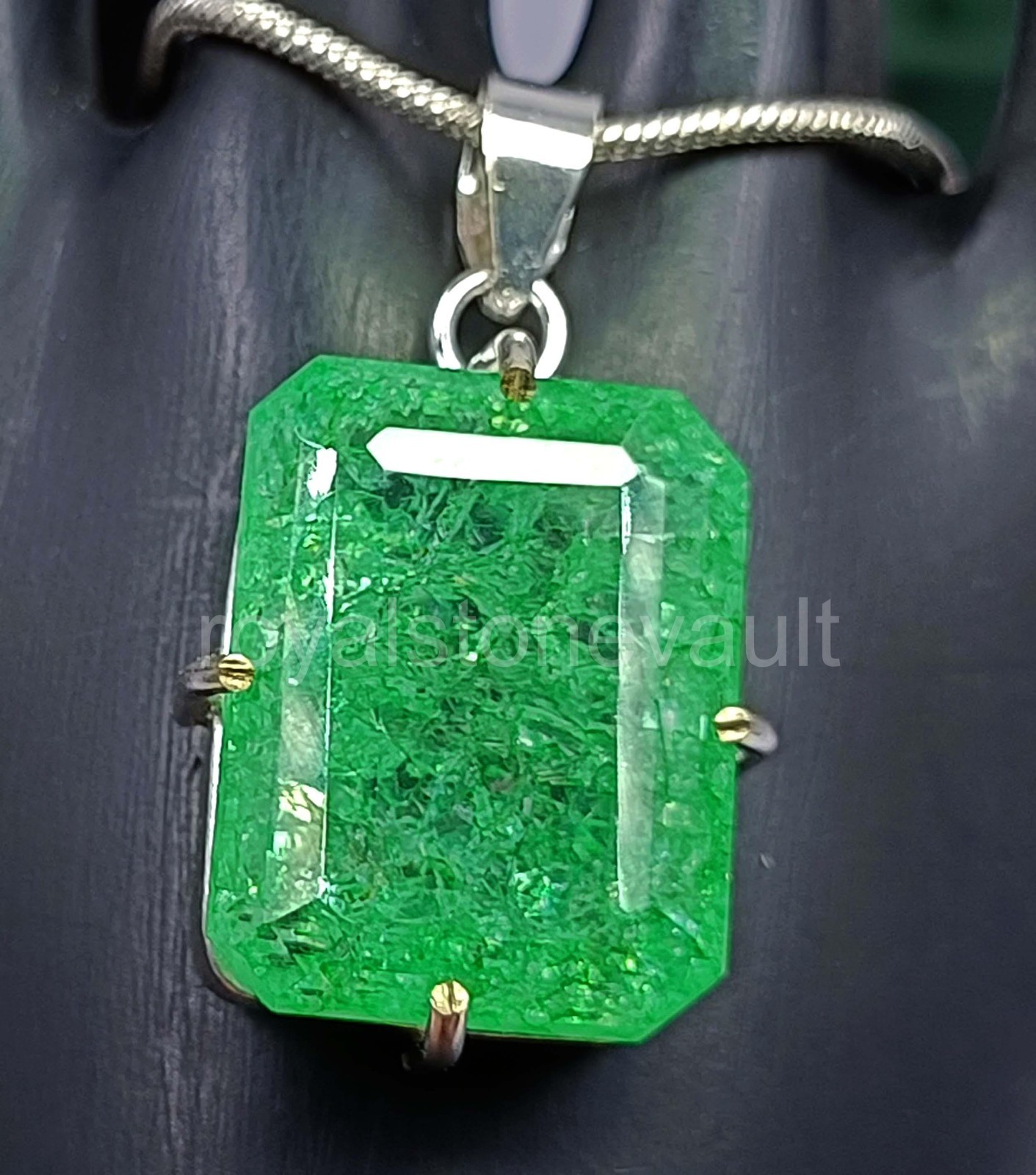 Natural Green Emerald 83.10 Ct Pendant Emerald Cut 925 Silver IGL 5JOY