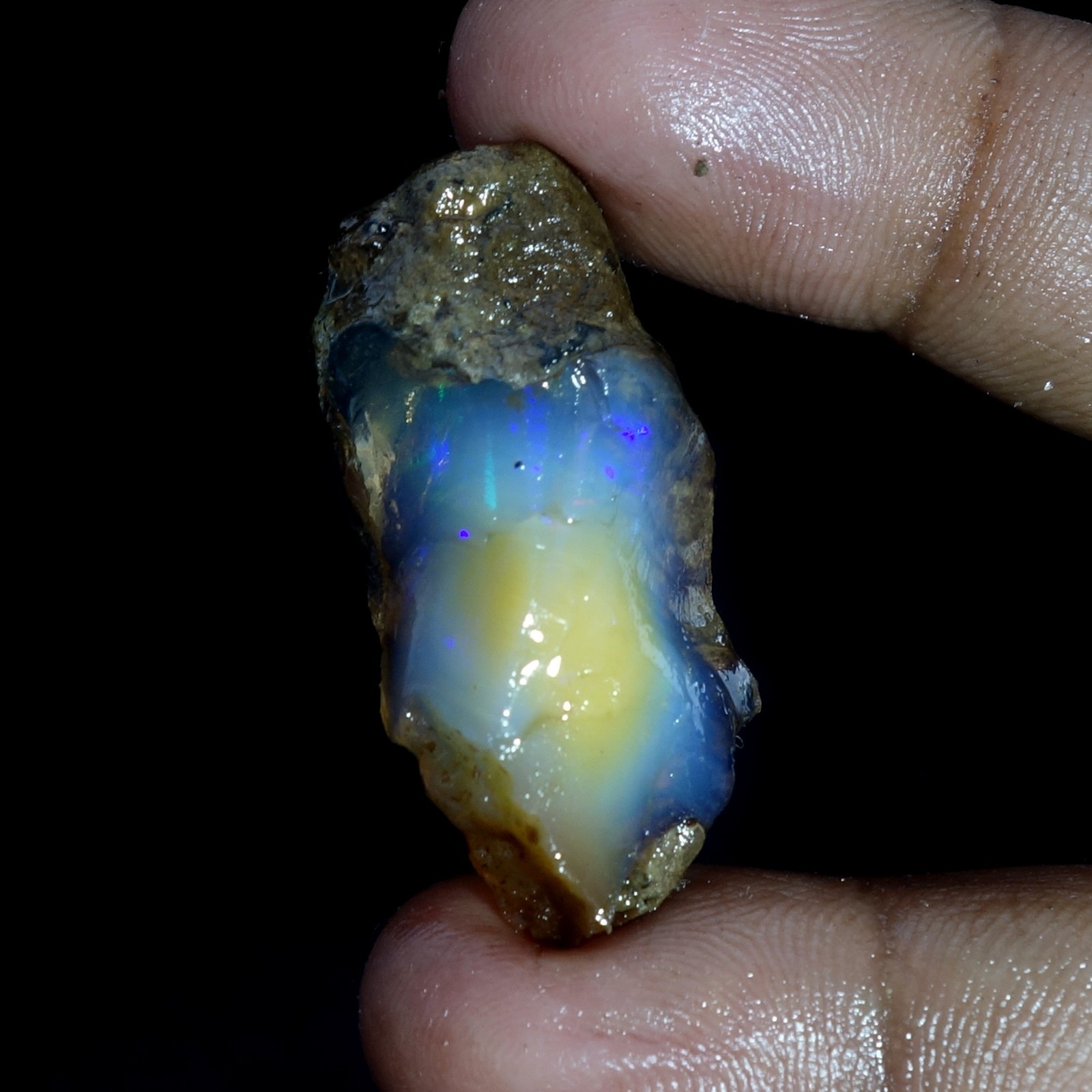 AA+ Ethiopian Opal Oil Rough Entreated Welo Fire Opal Multi Color Flash 43.30Cts