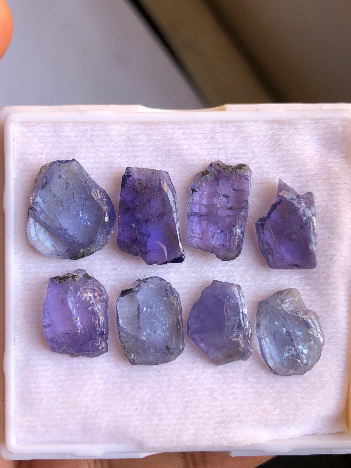 8-Pcs Polished Tanzanite Raw, Two Tone Loose Gemstone, Bi-color Tanzanite Rough