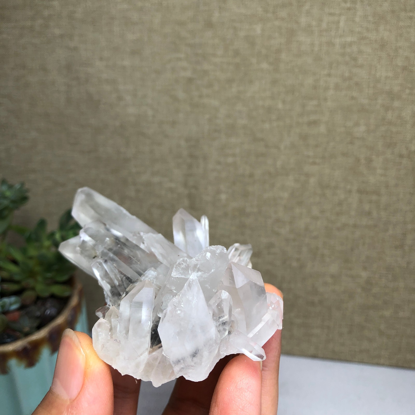 90mm Top Natural crystal clusters pretty Quartz Mineral Specimen 103g A5469