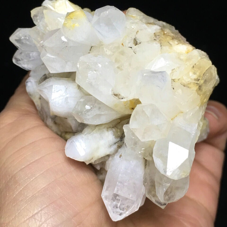 225g Museum Quality Transparent White Quartz Crystal Cluster Mineral Specimen