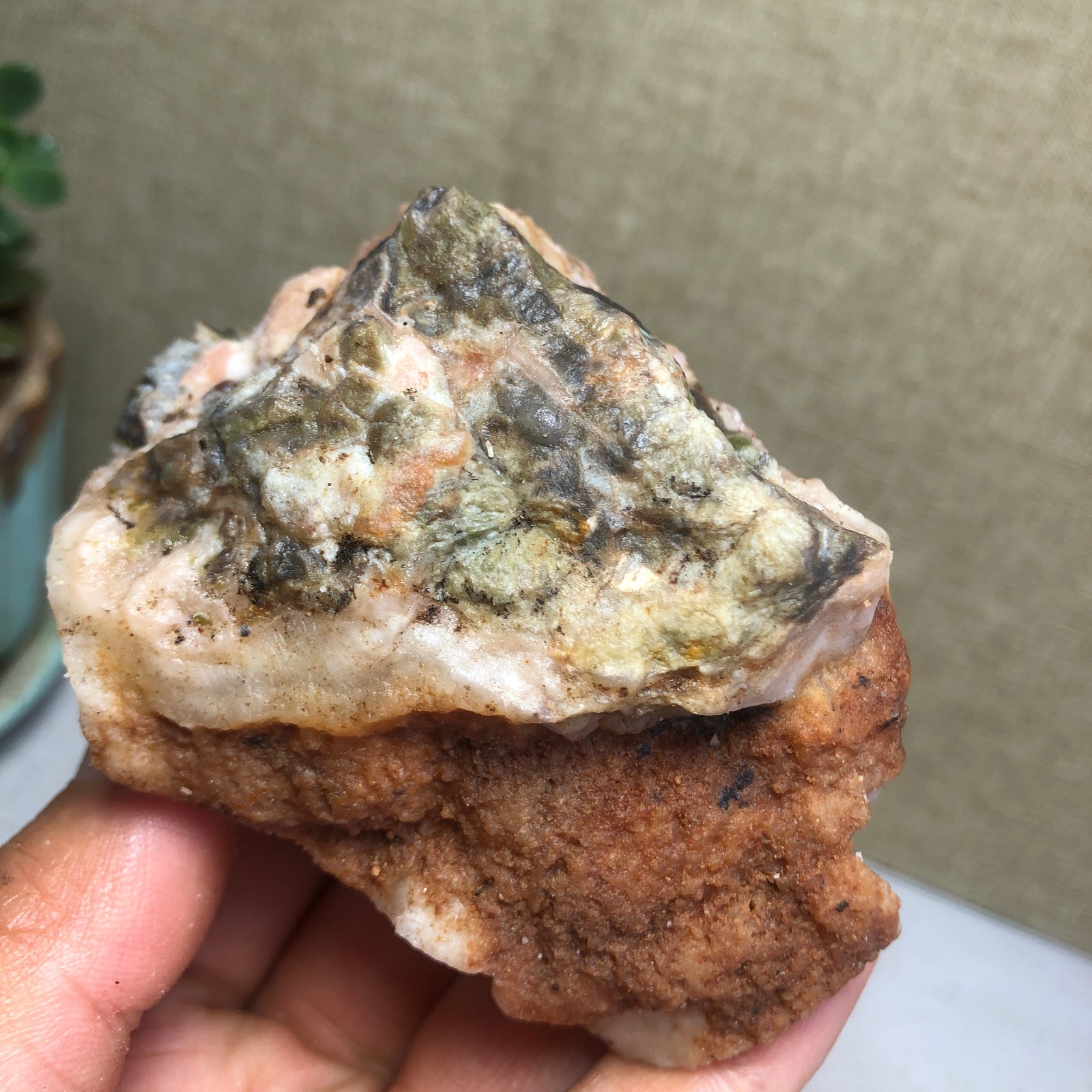 Natural Indonesian Bloodstone agate Crystal rough original Specimen 205g A4677