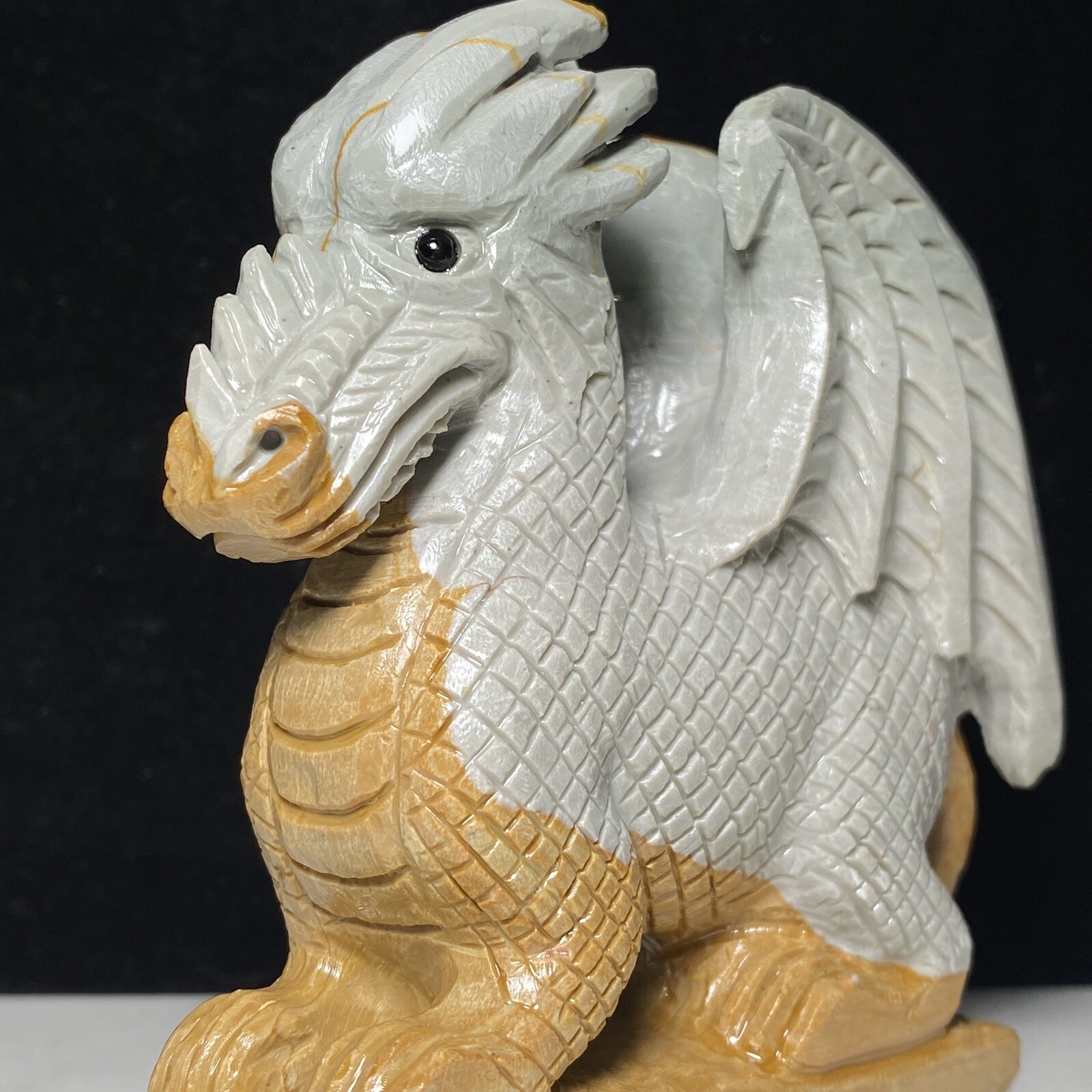 Natural Cluster Quartz Mineral Specimen Songhua Stone Handcarved flying dragon
