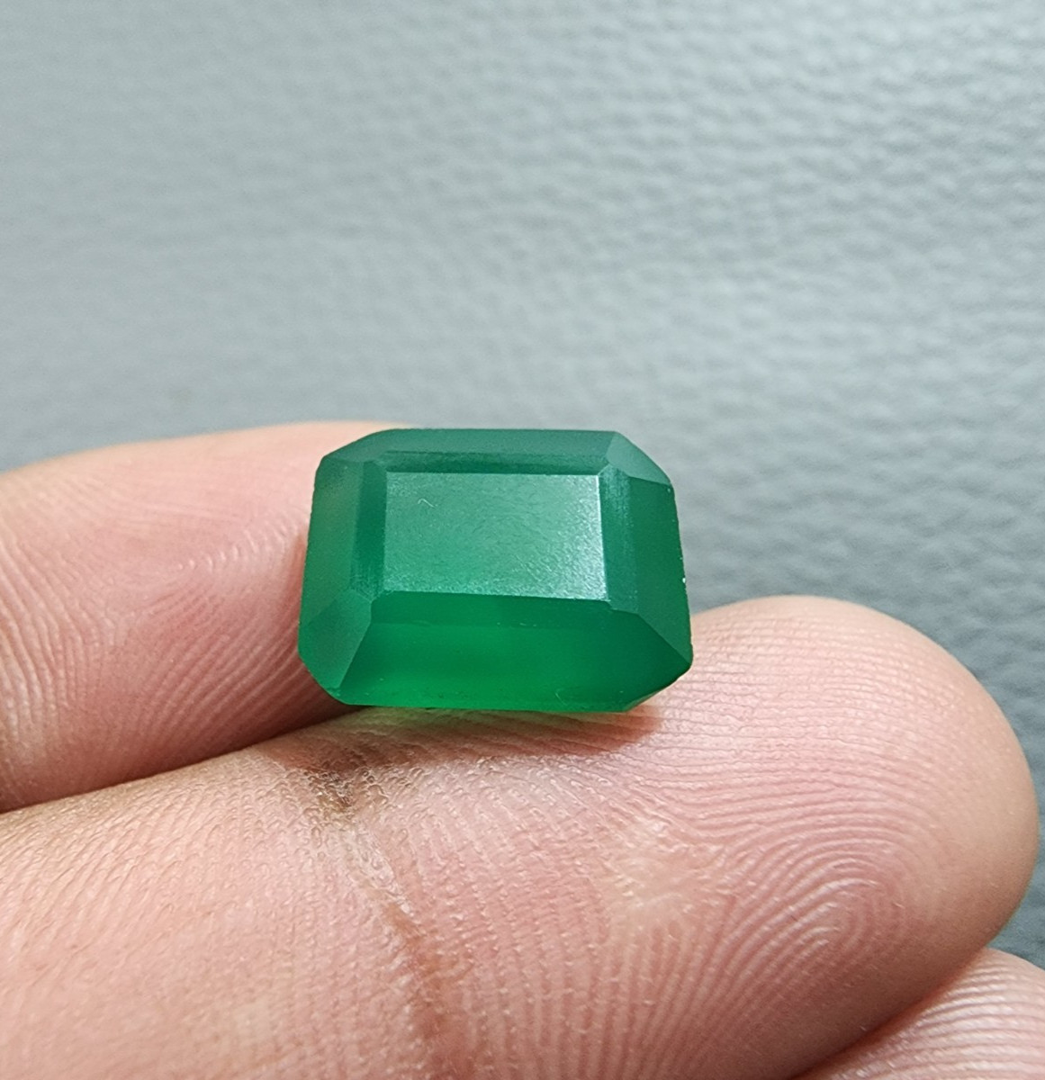8 Crt Glowing A+ Green Onyx Faceted Gemstone Emerald Cut Jewelry Stone For Ring