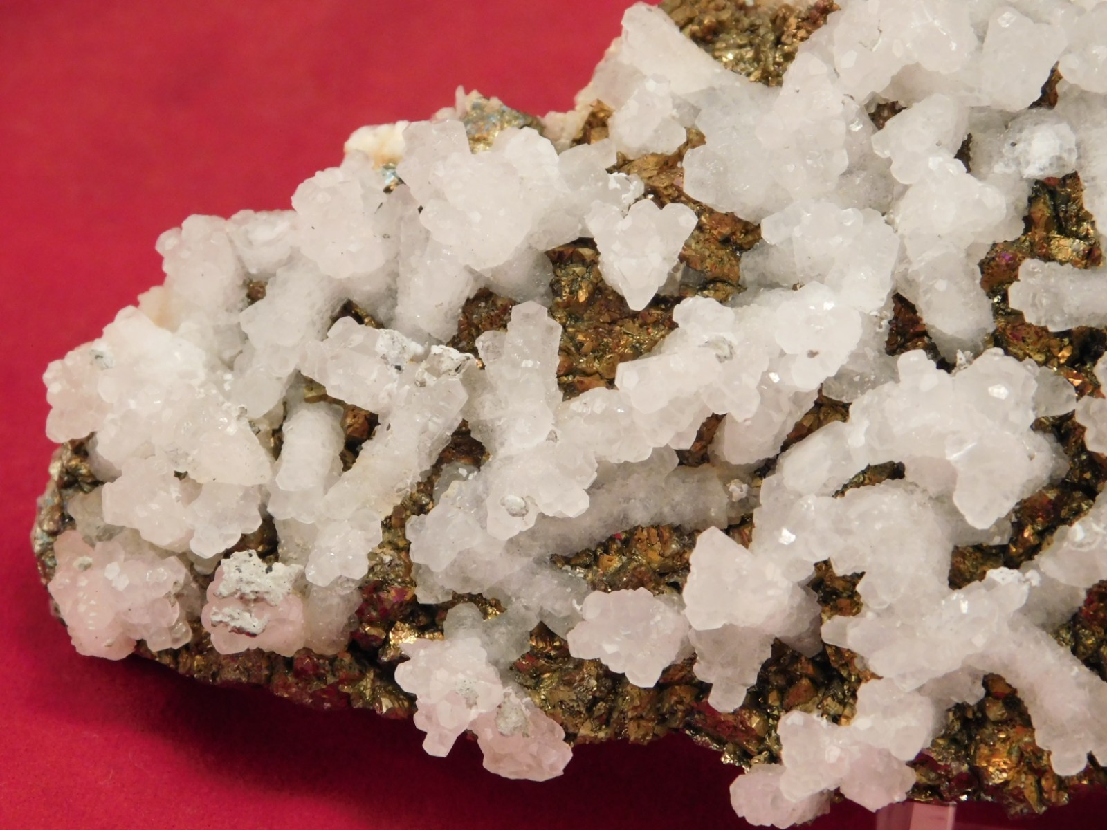 Big! MARCASITE Crystal Cluster with Fluorescent Calcite Crystals Mexico 538gr