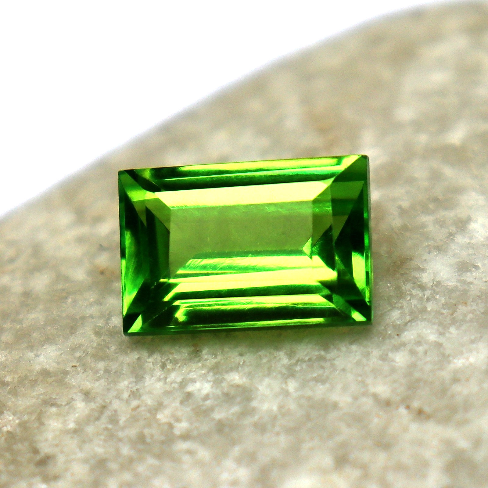 CERTIFIED Flawless Green Peridot 10.20 Ct Baguette Cut Natural Loose Gemstone