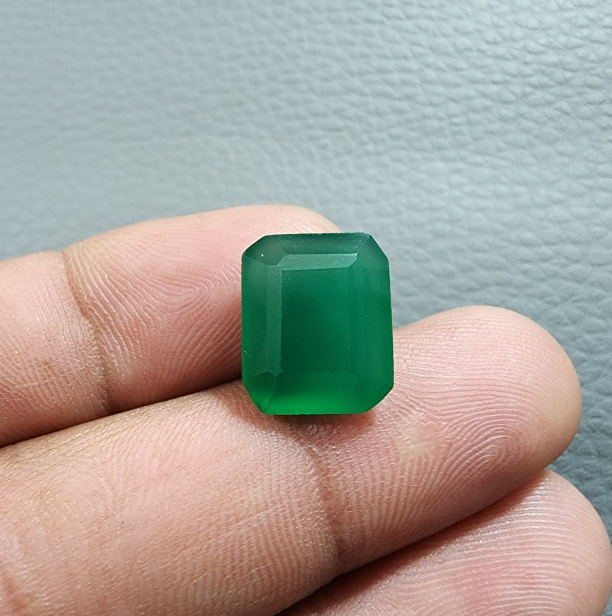 8 Crt Glowing A+ Green Onyx Faceted Gemstone Emerald Cut Jewelry Stone For Ring