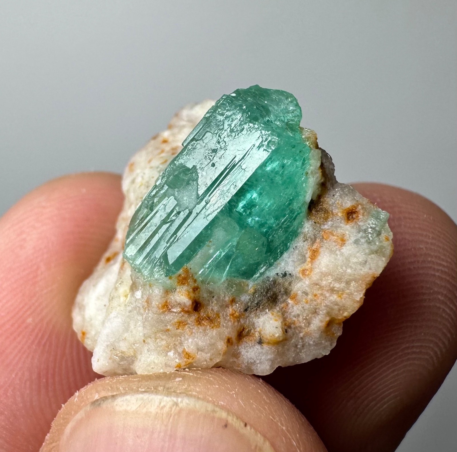 22 Ct Natural Emerald Crystal on Calcite From Panjshir Vally Afghanistan