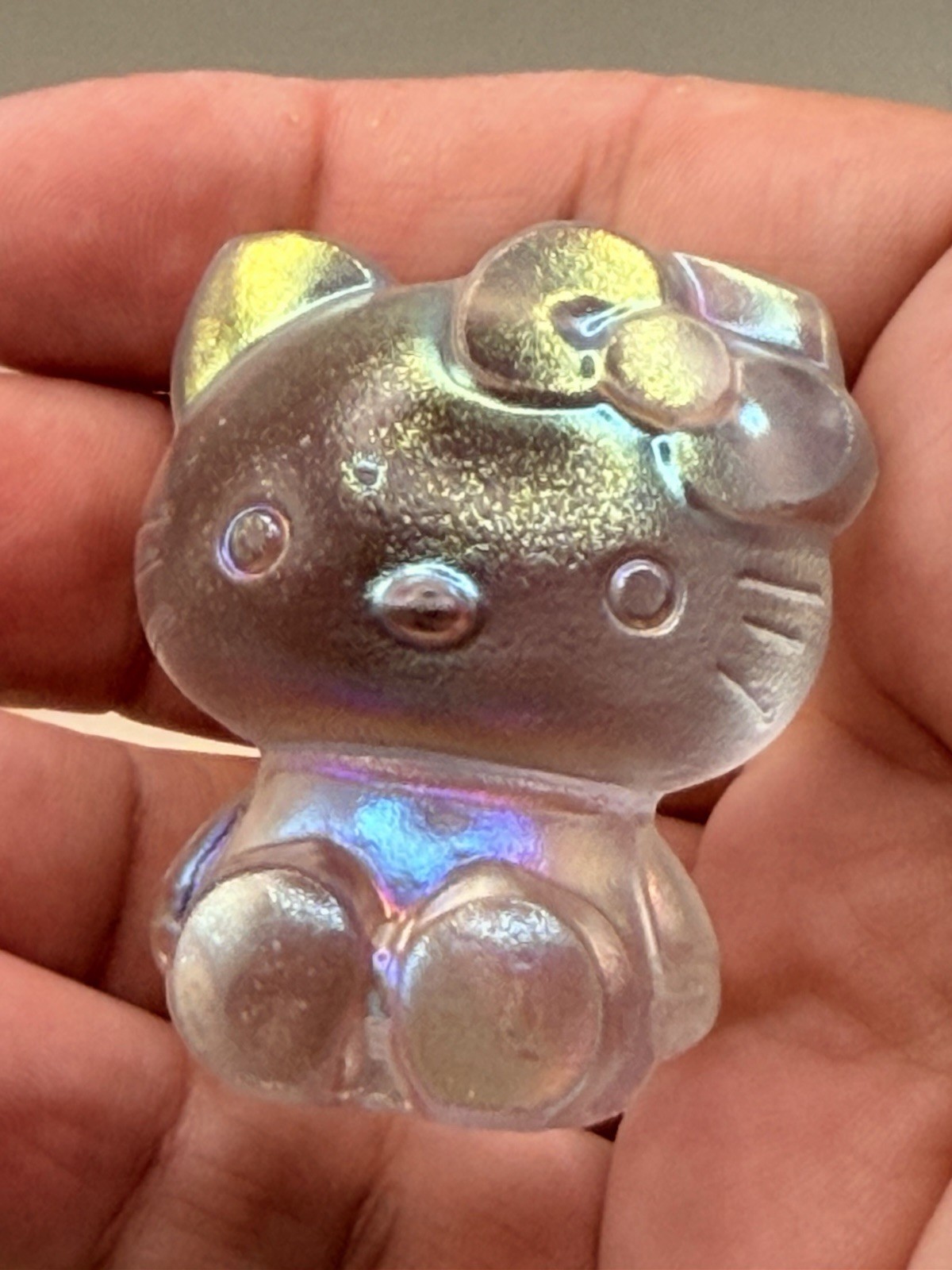 Aura Clear Quartz 2 In Hello Kitty Iridescent