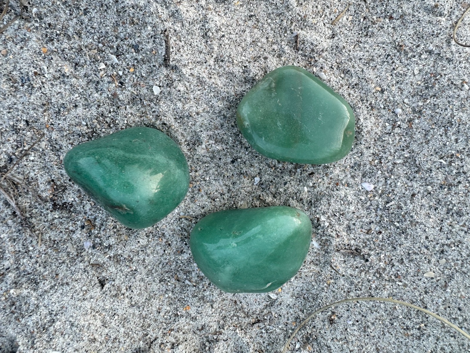 1/2 lb Green Aventurine Tumbled Stones – Bulk Polished Green Crystals Lot (8 oz)