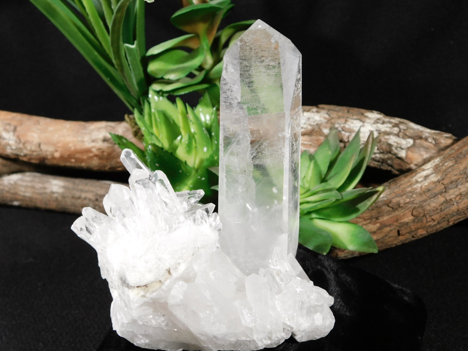 Super TRANSLUCENT Points! Big Nice & Natural QUARTZ Crystal Cluster Brazil 431gr
