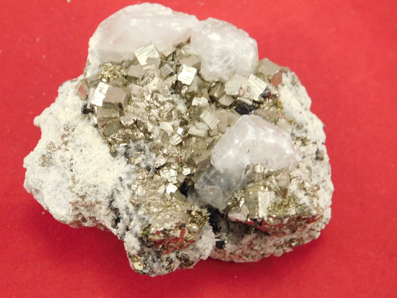 FLUORESCENT Calcite Crystal Cluster with PYRITE Crystal CUBES! Peru 196gr