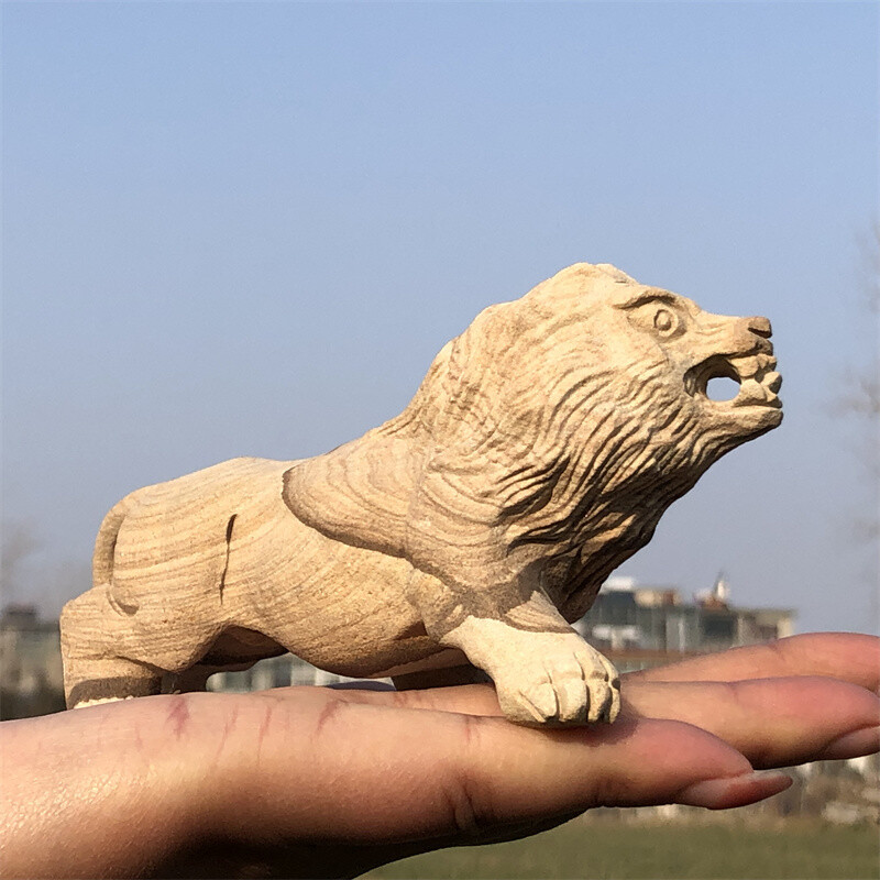 0.66LB Natural Woodgrain Stone Lion Skull Carved Quartz Crystal Skull Healing