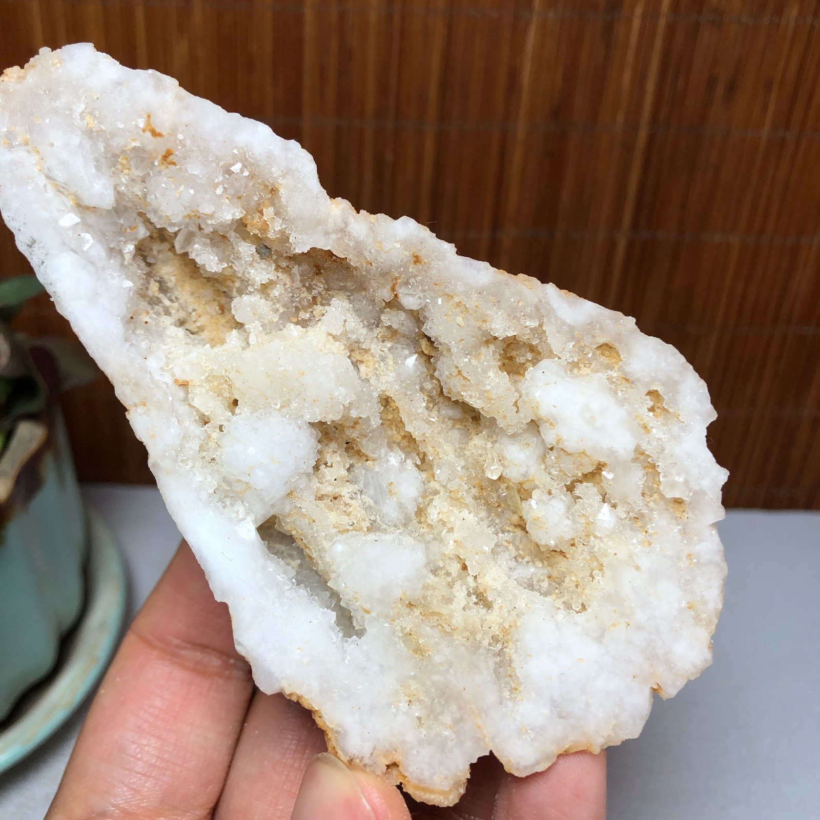 Natural agate Raw cut Crystal Geode rough original Specimens 109g A1790