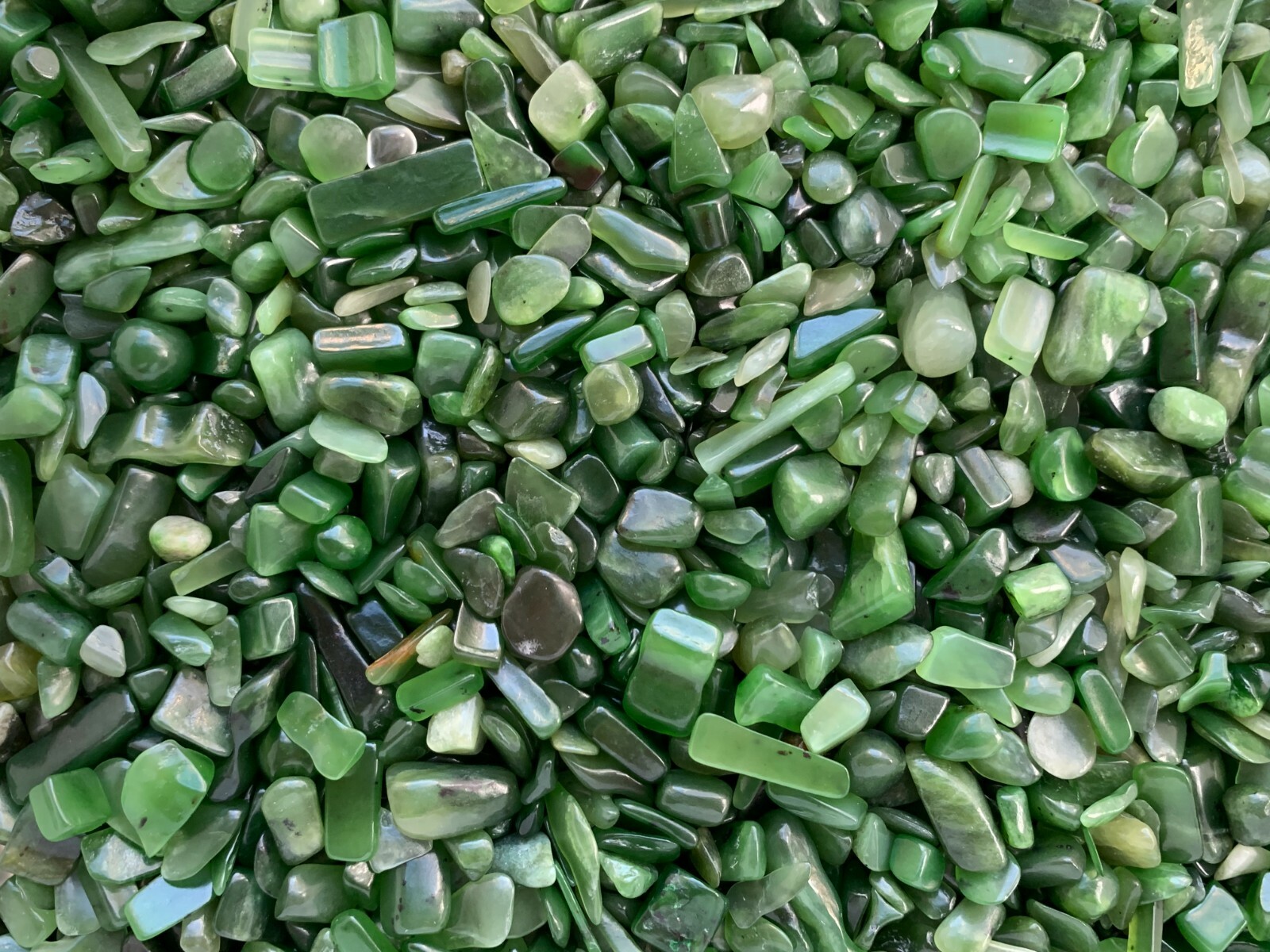 Grade A++ Nephrite Jade Semi Tumbled Gemstone Chips 5 – 15mm, Wholesale Bulk Lot