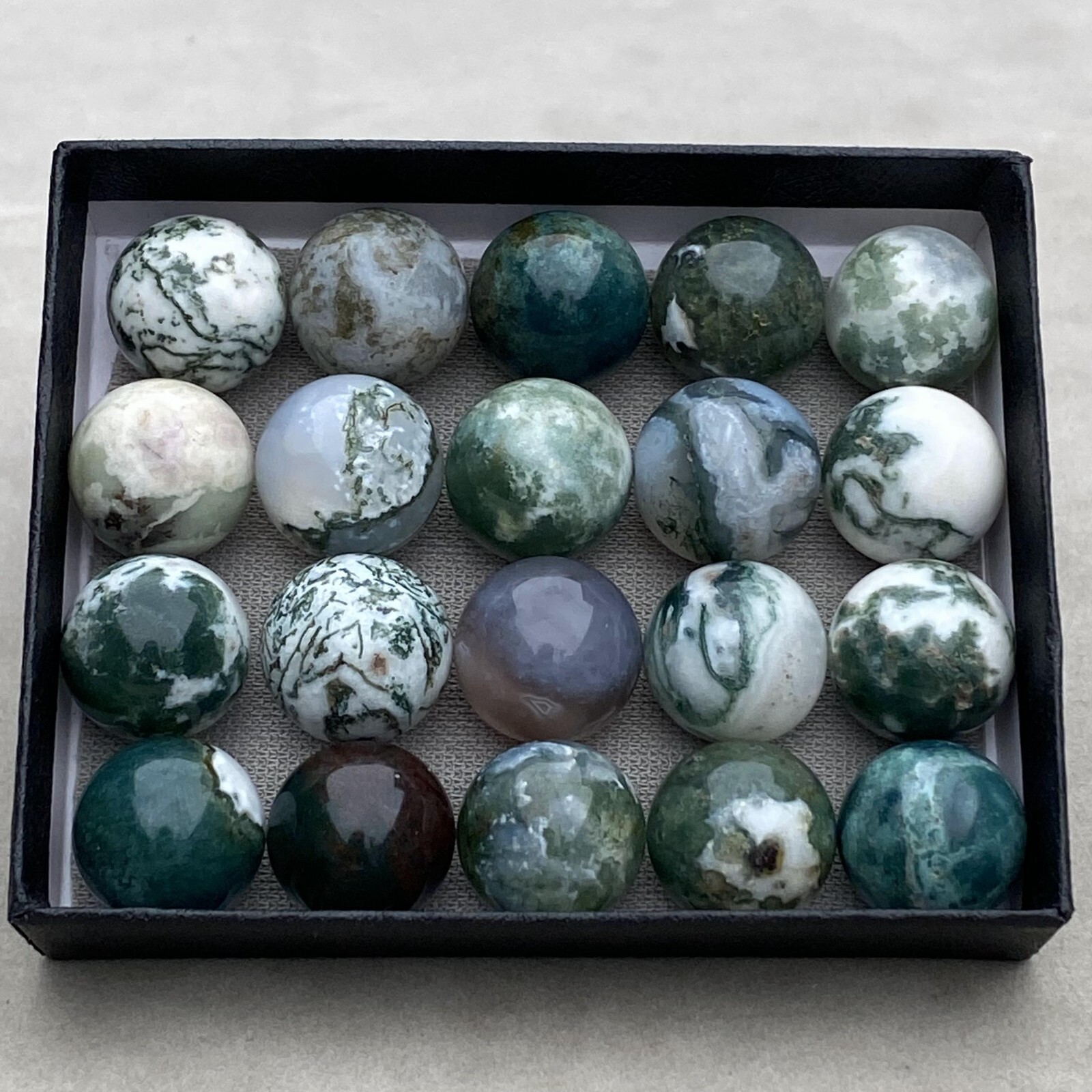 20pcs Wholesale Natural Aquatic agate Ball Quartz Crystal 15mm Sphere+box Reiki