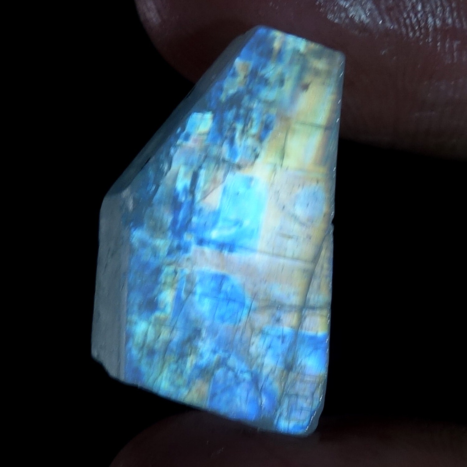 20.20 CTS Natural Rainbow Moonstone Rock Rough Raw Crystal Loose Gemstone EO403