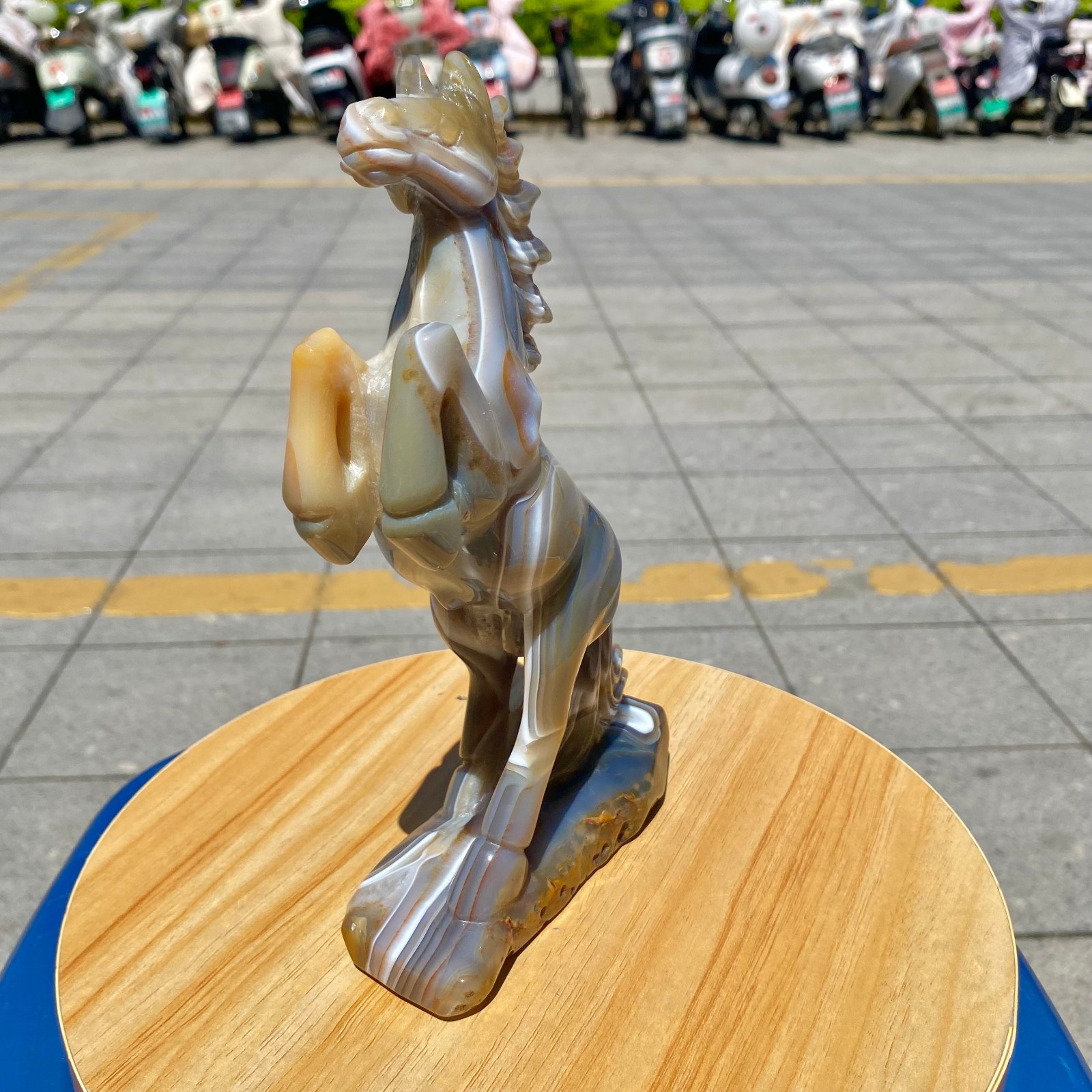 1.96LB Natural Agate Carved Horse Figurine, Exquisite Hand Carved Gemstone Statu