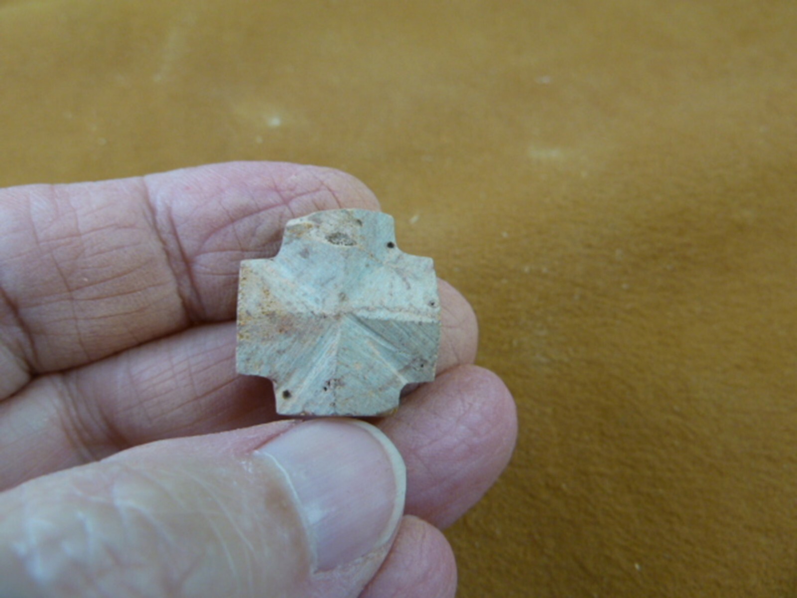 (CR595-202) 7/8″ Fairy Stone CHRISTIAN CROSS Staurolite Lucky Crystal charm
