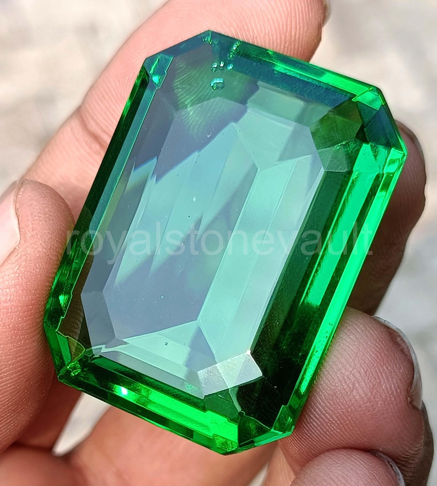 Awesome Quality Natural Green Emerald 123.0 Ct Emerald Shape IGL Gemstone 6FHM