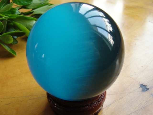 Hot Sell ASIAN QUARTZ Sky blue CAT EYE CRYSTAL BALL SPHERE 80MM + STAND AAA