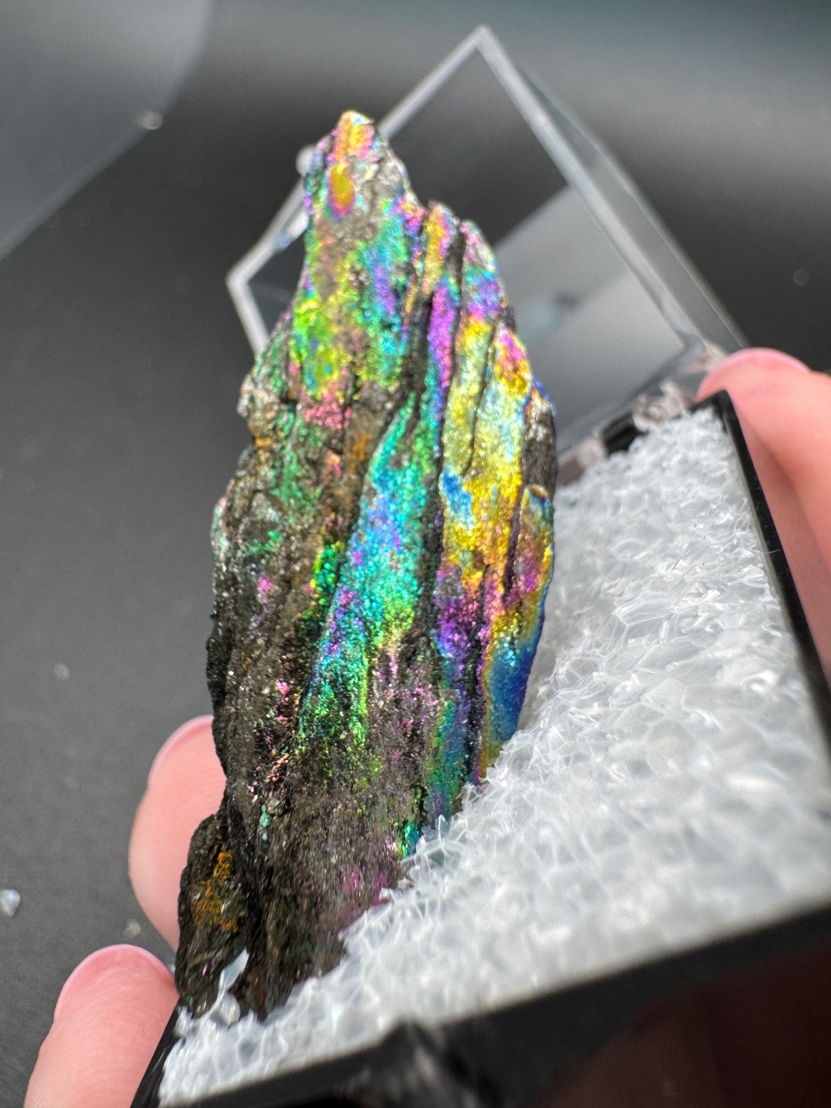 6783 GORGEOUS Rainbow Hematite Minas Gerais, Brazil 1991 Find