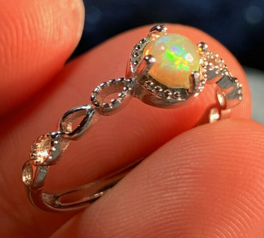 *DAINY STACKABLE PRECIOUS ETHIOPIAN OPAL NATURAL FULL SPECTRUM FLASH RING .925*