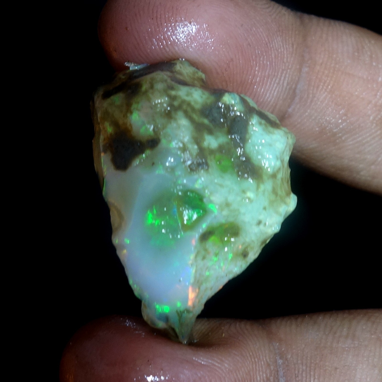 AA+ Ethiopian Oli Opal Rough Entreated Welo Opal Multi Fire Color Flash 59.10Cts