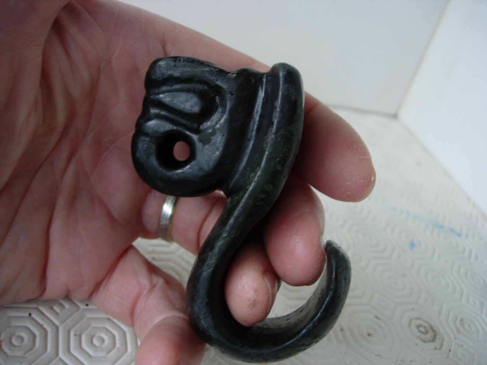 hongshan hook shape thing 88 mm no 2